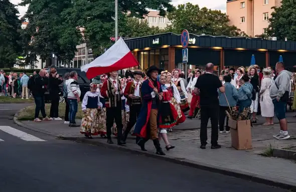 Korowód na Pyrzyckich Spotkaniach z Folklorem – barwne widowisko