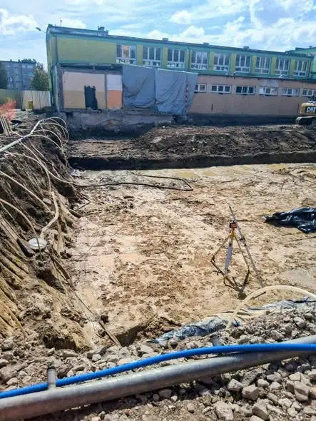 Modernizacja pływalni Delfinek przy ul. Rejtana – postęp prac i planowane udogodnienia