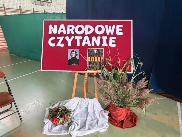 Narodowe Czytanie 2026 w Bielicach i Lipinkach: „Dziady” Mickiewicza w wykonaniu uczniów i nauczycieli