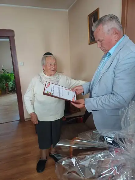 Pani Józefa Ścibior-Szczęśniak świętowała 99. urodziny w gminie Przelewice