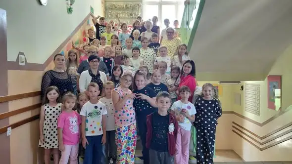 Międzynarodowy Dzień Kropki w Zespole Szkół w Bielicach