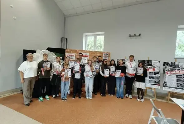 Powiatowy Konkurs Wiedzy o strajkach robotniczych w Przelewicach – znamy laureatów