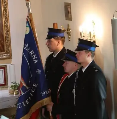 OSP Kozielice świętuje 80-lecie istnienia. Strażacy odebrali odznaczenia i wyróżnienia