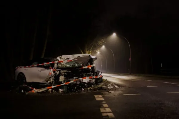 Tragiczny wypadek na DW 106 pod Stargardem – kierowca spłonął w samochodzie