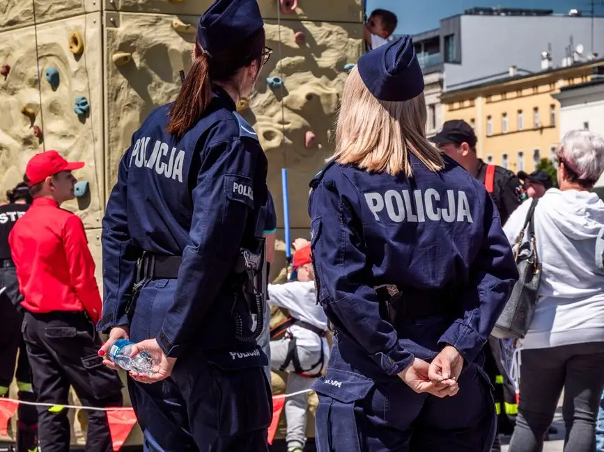 Pyrzyccy dzielnicowi na Dożynkach Wojewódzkich w Przelewicach