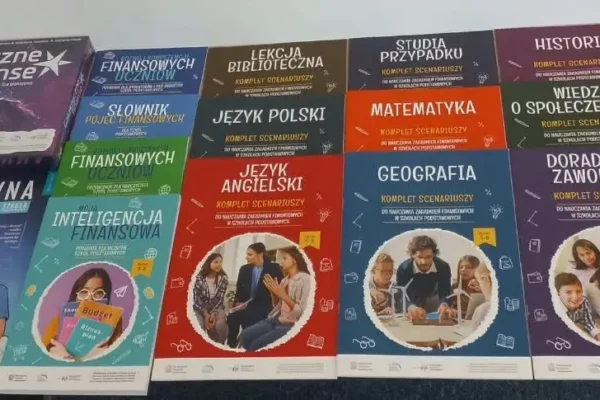 Szkoła wzbogaciła się o materiały do nauki finansów