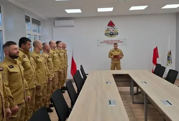 Asp. Bartłomiej Czarnof świętuje 20-lecie służby w pyrzyckiej straży pożarnej